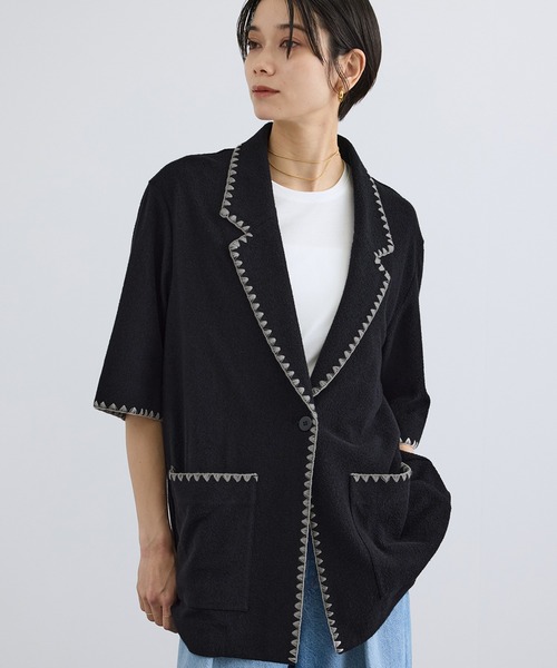 SALON adam et rope'（サロン アダム エ ロペ）の「ミニパイルハーフスリーブジャケット / セットアップ対応（テーラードジャケット・レディース・キナリ/ブラック・FREE）」の2枚目の写真