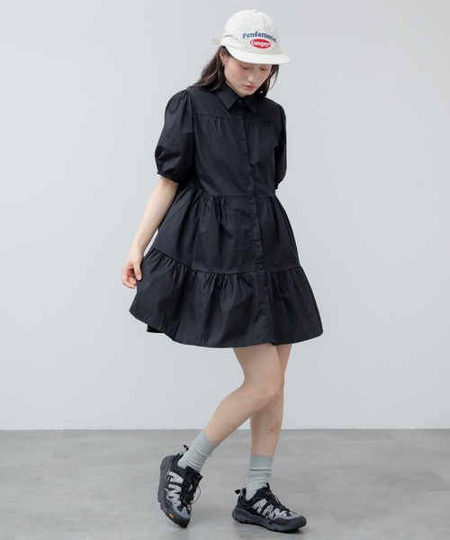 HEILIS(ヘイリス)の「ティアードシャツワンピース / シャツ 半袖 パフスリーブ ワンピース ミドル丈 膝丈 チュニック ティアード 夏服 春服 秋服 韓国 無地 シンプル ノームコア カジュアル オフィスカジュアル シティガール マタニティ ブラック ホワイト(シャツワンピース・レディース・ブラック/アイボリー・FREE)」の13枚目の写真