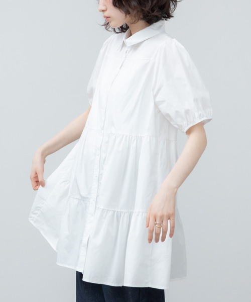 HEILIS(ヘイリス)の「ティアードシャツワンピース / シャツ 半袖 パフスリーブ ワンピース ミドル丈 膝丈 チュニック ティアード 夏服 春服 秋服 韓国 無地 シンプル ノームコア カジュアル オフィスカジュアル シティガール マタニティ ブラック ホワイト(シャツワンピース・レディース・ブラック/アイボリー・FREE)」の17枚目の写真