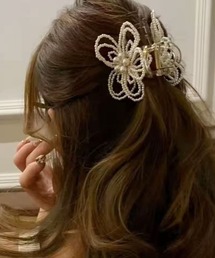 ammy.（エイミードット）の「【 ammy. / エイミードット 】 パール フラワー デザイン ヘアクリップ（バレッタ/ヘアクリップ）」