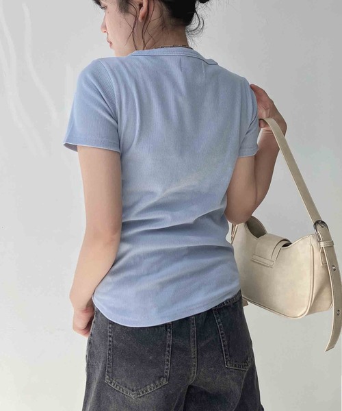 AS KNOW AS plus(アズノゥアズプラス)の「〇カレッジロゴプリント ヘンリーテレコリブ半袖Tシャツ(Tシャツ/カットソー・レディース・サックスブルー/イエロー/オフホワイト/スミクロ・FREE)」の13枚目の写真