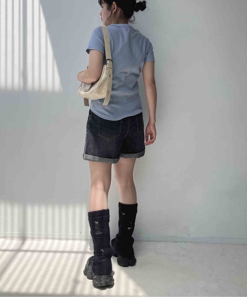 AS KNOW AS plus(アズノゥアズプラス)の「〇カレッジロゴプリント ヘンリーテレコリブ半袖Tシャツ(Tシャツ/カットソー・レディース・サックスブルー/イエロー/オフホワイト/スミクロ・FREE)」の15枚目の写真