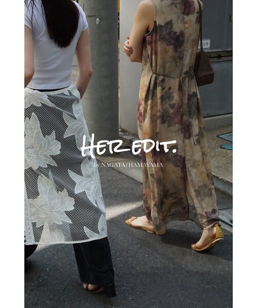 SHENERY(シーナリー)の「【Her Edit】フラワーパターンワンピース(ワンピース・レディース・ベージュ・36/38)」の6枚目の写真
