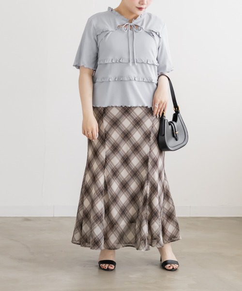 CLETTE（クレット）の「CLETTEオリジナルデコルテリボンフリルトップス（Tシャツ/カットソー・レディース・レッド/ブラック/ブルー・4L/3L/LL）」の4枚目の写真