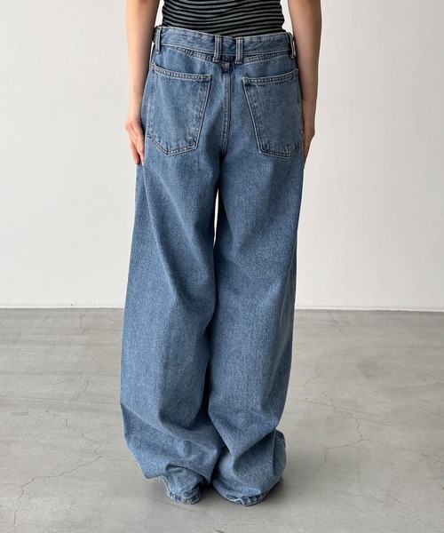 CANAL JEAN(キャナルジーン)の「CALL MY NAME ウエストロールデニムパンツ(デニムパンツ・レディース・ブルー・MEDIUM/SMALL)」の7枚目の写真
