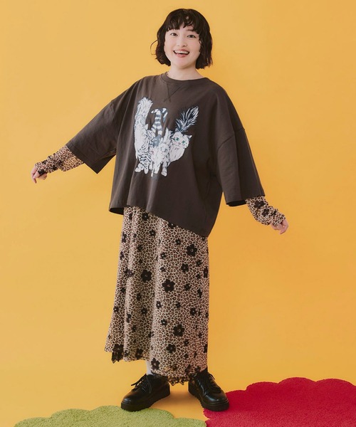 ScoLar(スカラー)の「ScoLar(スカラー) にらめっこネコちゃん ワイドTシャツ(Tシャツ/カットソー・レディース・チャコールグレー/イエロー/オフホワイト・MEDIUM)」の4枚目の写真