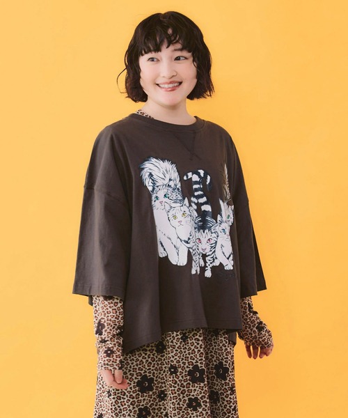 ScoLar(スカラー)の「ScoLar(スカラー) にらめっこネコちゃん ワイドTシャツ(Tシャツ/カットソー・レディース・チャコールグレー/イエロー/オフホワイト・MEDIUM)」の6枚目の写真