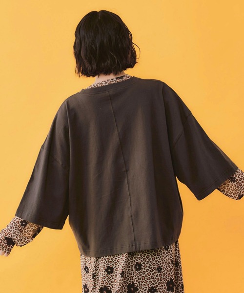 ScoLar(スカラー)の「ScoLar(スカラー) にらめっこネコちゃん ワイドTシャツ(Tシャツ/カットソー・レディース・チャコールグレー/イエロー/オフホワイト・MEDIUM)」の7枚目の写真