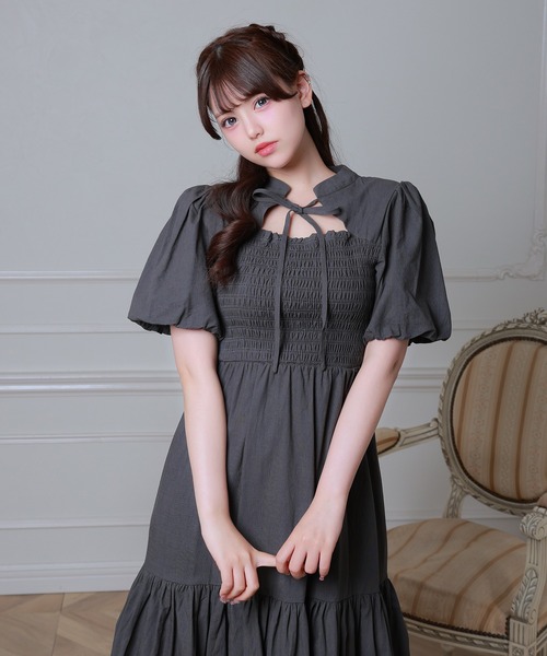 Anely（アネリー）の「リボン シャーリング ティアード ロング ワンピース（ワンピース・レディース・ミント/チャコールグレー/ブラック・FREE）」の8枚目の写真