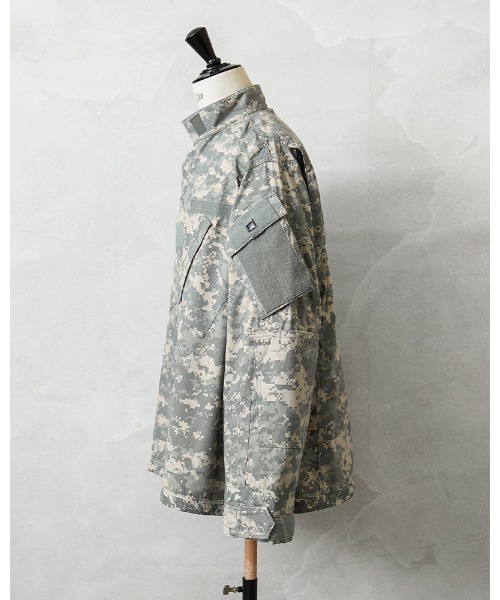 MILITARY（ミリタリー）の「実物 新品 デッドストック 米軍 ACU コンバット ジャケット UCP（ミリタリージャケット・メンズ・グレー系その他・S-Short）」の2枚目の写真
