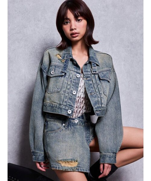 GYDA(ジェイダ)の「belt collarダメージショートデニムGジャン(デニムジャケット・レディース・インディゴブルー/ライトブルー/ブルー・FREE)」の4枚目の写真