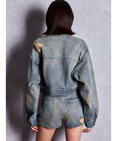 GYDA(ジェイダ)の「belt collarダメージショートデニムGジャン(デニムジャケット・レディース・インディゴブルー/ライトブルー/ブルー・FREE)」の7枚目の写真