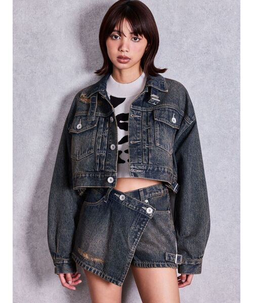 GYDA(ジェイダ)の「belt collarダメージショートデニムGジャン(デニムジャケット・レディース・インディゴブルー/ライトブルー/ブルー・FREE)」の10枚目の写真