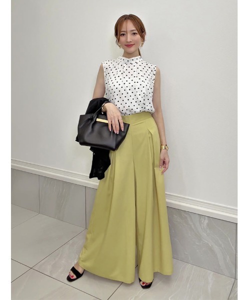 fifth(フィフス)の「【星玲奈セレクト】ハイウエストタックワイドパンツ(その他パンツ・レディース・イエロー/ブラック/グレイッシュベージュ・XS/M)」の19枚目の写真