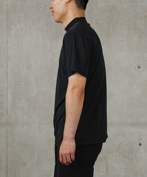 NEW ERA(ニューエラ)の「<MENS>UV速乾プルオーバー (ニューエラコラボ)(Tシャツ/カットソー・メンズ・ブラック・XL/L/M/S)」の16枚目の写真