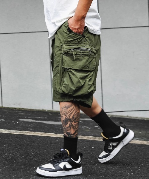 DOUBLE STEAL(ダブルスティール)の「DSビッグポケットカーゴショーツ(カーゴパンツ・メンズ・カーキ/ブラック・X-LARGE/LARGE/MEDIUM)」の1枚目の写真