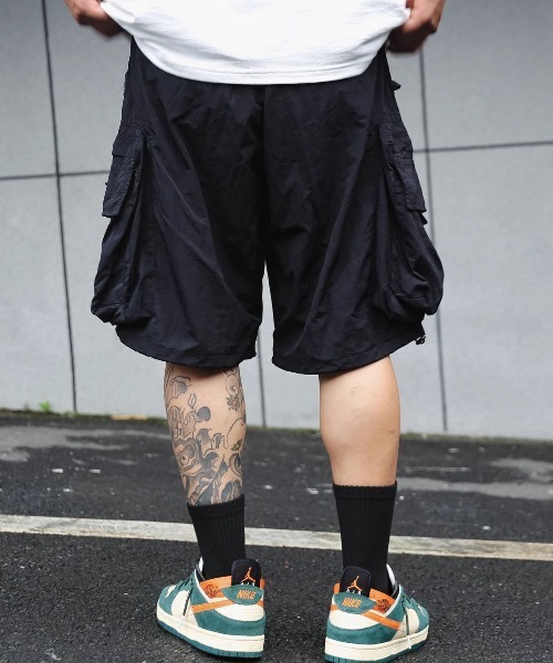 DOUBLE STEAL(ダブルスティール)の「DSビッグポケットカーゴショーツ(カーゴパンツ・メンズ・カーキ/ブラック・X-LARGE/LARGE/MEDIUM)」の8枚目の写真
