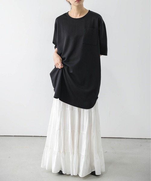 La-gemme（ラジェム）の「ラウンドヘム ロングTシャツ（Tシャツ/カットソー・レディース・ブラック/カーキブラウン/アイボリー・フリー）」の3枚目の写真