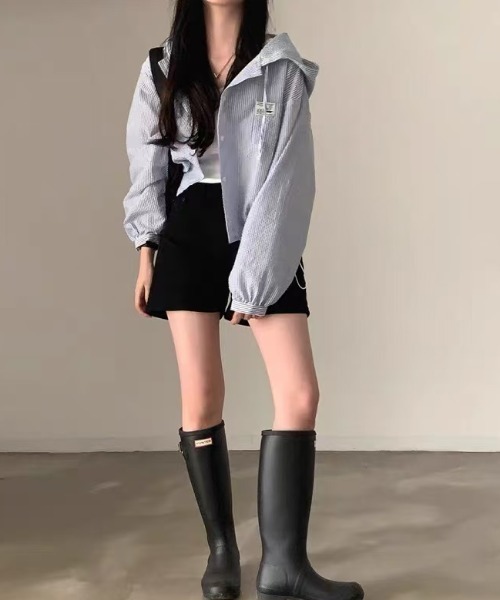 Achic(アシック)の「【日差し・冷房対策】ストライプ柄フード付きシャツブルゾン(ブルゾン・レディース・ブルー・M)」の21枚目の写真