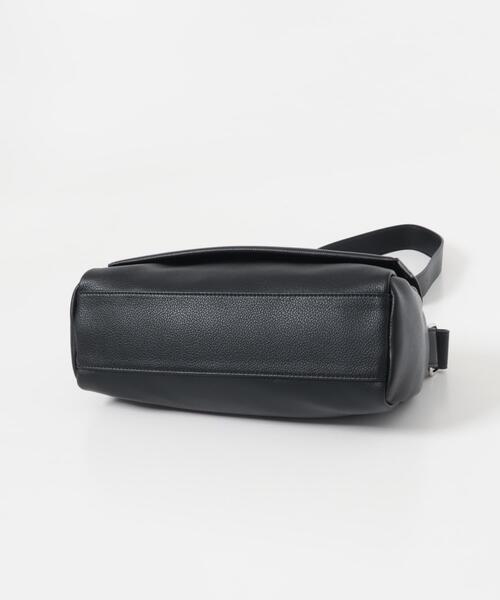 URBAN RESEARCH Sonny Label(アーバンリサーチサニーレーベル)の「フラップショルダーバッグ(ショルダーバッグ・レディース・ブラック/アイボリー/グレー系その他・ONE)」の15枚目の写真
