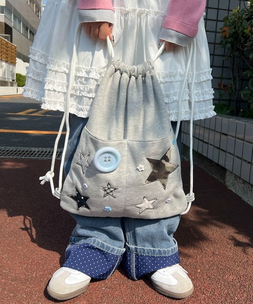 WC(ダブル シー)の「アソートボタンパッチワークナップサック(バックパック/リュック・レディース・グレー/ピンク・FREE)」の22枚目の写真