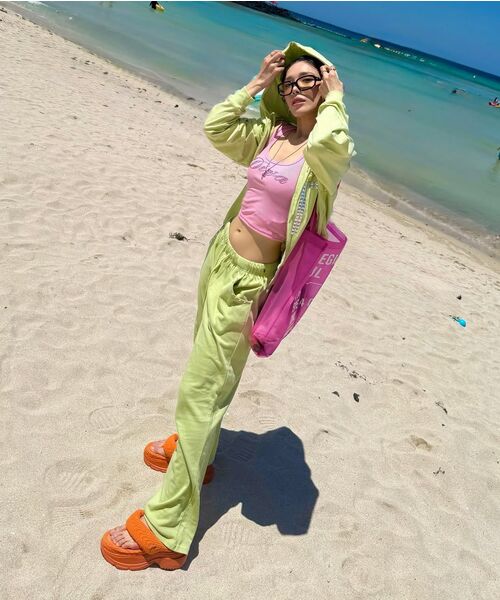 WAVEGIRL（ウェーブガール）の「Saint Zip Hoodie (3color)（パーカー・レディース・ライトグレー/ブラック/ライトグリーン・FREE）」の9枚目の写真