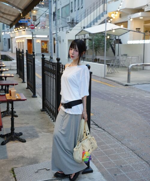 APPAREL ARCHIVE（アパレルアーカイブ）の「Softie maxi banding skirt - Gray（スカート・レディース・ライトグレー・FREE）」の3枚目の写真