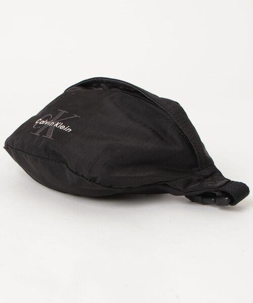 Calvin Klein(カルバン・クライン)の「【Calvin Klein / カルバン・クライン】BOLD WAISTBAG ロゴ ウエストバッグ(ボディバッグ/ウエストポーチ・メンズ・ブラック・FREE)」の10枚目の写真