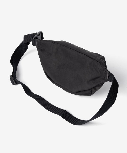 Calvin Klein(カルバン・クライン)の「【Calvin Klein / カルバン・クライン】BOLD WAISTBAG ロゴ ウエストバッグ(ボディバッグ/ウエストポーチ・メンズ・ブラック・FREE)」の2枚目の写真
