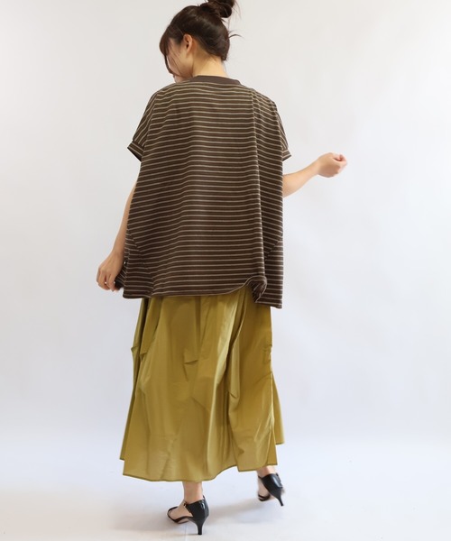 etre relie(エトレリー)の「ツイストタックバレルスカート(スカート・レディース・マスタード/モカ/ブラック/レンガ・MEDIUM)」の15枚目の写真