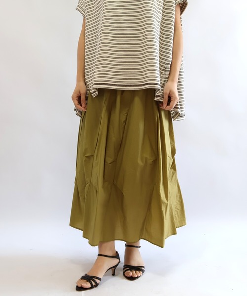 etre relie(エトレリー)の「ツイストタックバレルスカート(スカート・レディース・マスタード/モカ/ブラック/レンガ・MEDIUM)」の20枚目の写真