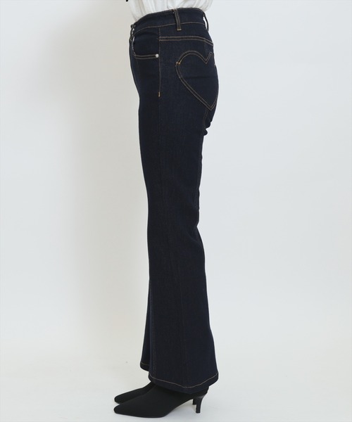 WILLSELECTION(ウィルセレクション)の「センターシームフレアデニムパンツ(デニムパンツ・レディース・ブルー/ネイビー・SMALL/MEDIUM)」の21枚目の写真