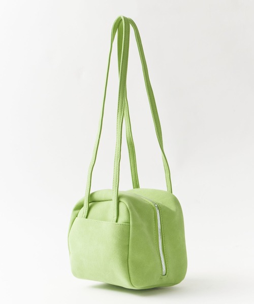Chick(チック)の「Round Faux Leather Mini Handbag / ラウンド型 フェイクレザーミニ ハンドバッグ レディース コンパクト ガーリー フェミニン 2026年 夏 夏服(ショルダーバッグ・レディース・パープル/ブルー/イエロー/ピンク/グリーン・FREE)」の10枚目の写真