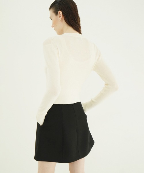 CLANE(クラネ)の「BUTTON CARDIGAN TANK SET(カーディガン/ボレロ・レディース・レッド/アイボリー/ブラウン/グレー・1/2)」の8枚目の写真