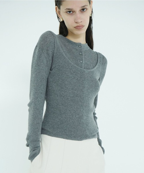 CLANE(クラネ)の「BUTTON CARDIGAN TANK SET(カーディガン/ボレロ・レディース・レッド/アイボリー/ブラウン/グレー・1/2)」の12枚目の写真