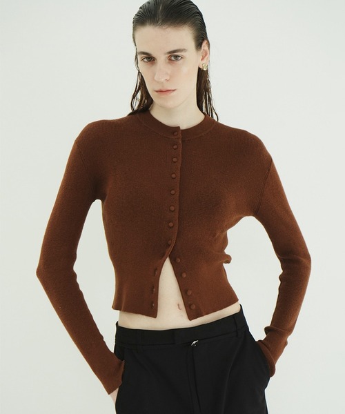CLANE(クラネ)の「BUTTON CARDIGAN TANK SET(カーディガン/ボレロ・レディース・レッド/アイボリー/ブラウン/グレー・1/2)」の18枚目の写真