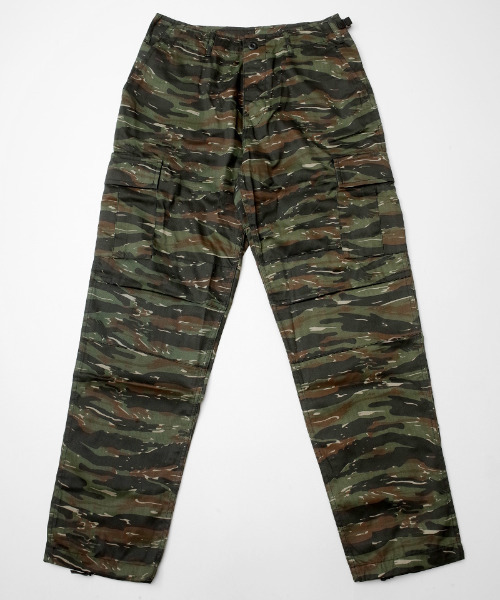 YMCLKY(ワイエムシーエルケーワイ)の「米軍タイプ 6ポケットカーゴパンツ 定番 BDUパンツ YMCLKY. #PB030YN(カーゴパンツ・メンズ・カーキ/デザートカモ/グリーン系カモフラージュ/ブラウン系カモフラージュ/マルチ/ブラック系その他/ベージュ系その他/ベージュ系その他2/グリーン系その他/タイガーカモ/ウッドランド/グレー系カモフラージュ/ブラック/ネイビー/ブラウン/オリーブ・X-SMALL/SMALL/MEDIUM/LARGE/X-LARGE)」の14枚目の写真
