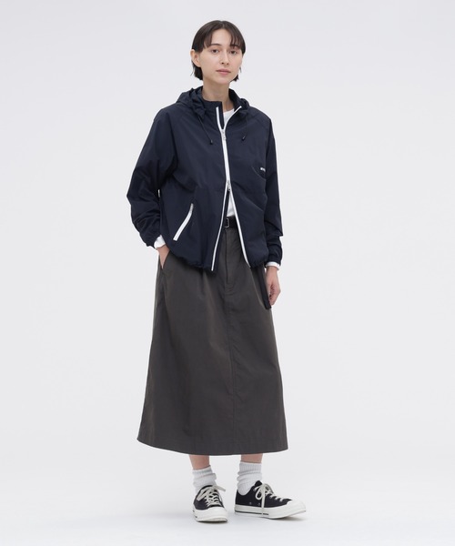 MHL.(エムエイチエル)の「LIGHTWEIGHT NYLON POPLIN(ブルゾン・レディース・ネイビー・SMALL/MEDIUM/LARGE)」の4枚目の写真