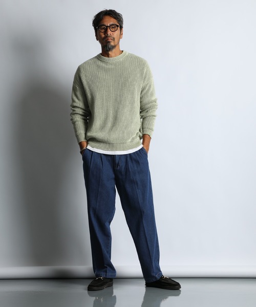 The DUFFER of ST.GEORGE(ザダファーオブセントジョージ)の「SOFT DENIM TUCK TROUSERS:ソフトデニム タック トラウザーズ / デニムスラックス(スラックス・メンズ・インディゴブルー/ライトインディゴブルー・SMALL/X-LARGE/LARGE/MEDIUM)」の4枚目の写真