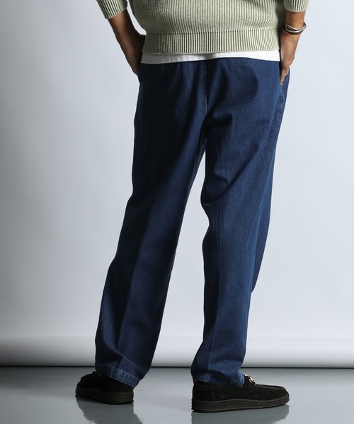 The DUFFER of ST.GEORGE(ザダファーオブセントジョージ)の「SOFT DENIM TUCK TROUSERS:ソフトデニム タック トラウザーズ / デニムスラックス(スラックス・メンズ・インディゴブルー/ライトインディゴブルー・SMALL/X-LARGE/LARGE/MEDIUM)」の9枚目の写真