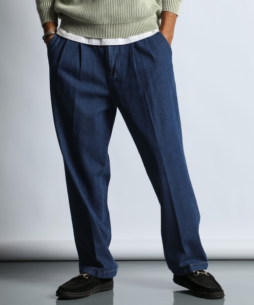 The DUFFER of ST.GEORGE(ザダファーオブセントジョージ)の「SOFT DENIM TUCK TROUSERS:ソフトデニム タック トラウザーズ / デニムスラックス(スラックス・メンズ・インディゴブルー/ライトインディゴブルー・SMALL/X-LARGE/LARGE/MEDIUM)」の3枚目の写真