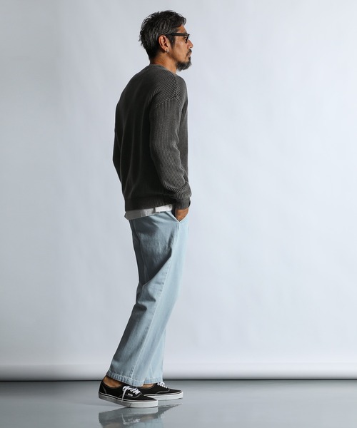 The DUFFER of ST.GEORGE(ザダファーオブセントジョージ)の「SOFT DENIM TUCK TROUSERS:ソフトデニム タック トラウザーズ / デニムスラックス(スラックス・メンズ・インディゴブルー/ライトインディゴブルー・SMALL/X-LARGE/LARGE/MEDIUM)」の7枚目の写真