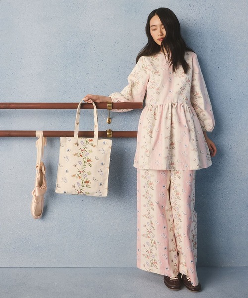 Cath Kidston(キャスキッドソン)の「ラージ ブックバッグ Flutter Stripe(トートバッグ・レディース・クリーム・FREE)」の3枚目の写真