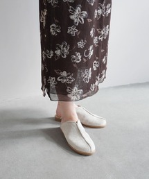 PIGSUEDE FLAT SANDAL