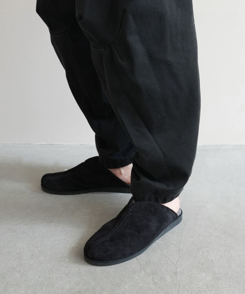 TIDEWAY（タイドウェイ）の「PIGSUEDE FLAT SANDAL（サンダル・レディース・ブラック/チャコールグレー/ブラウン/サーモンピンク/ベージュ・SMALL/MEDIUM/LARGE）」の6枚目の写真