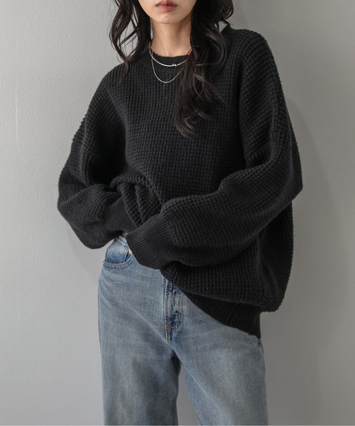 La-gemme(ラジェム)の「ワッフルニットプルオーバー/ゆったりシルエット/リラクシー(ニット/セーター・レディース・グレー/ピンク/ブラック/ベージュ・フリー)」の2枚目の写真