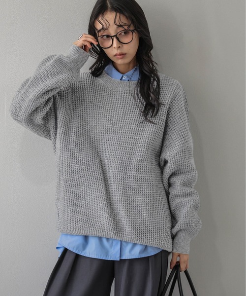 La-gemme(ラジェム)の「ワッフルニットプルオーバー/ゆったりシルエット/リラクシー(ニット/セーター・レディース・グレー/ピンク/ブラック/ベージュ・フリー)」の12枚目の写真