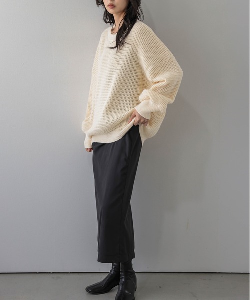 La-gemme(ラジェム)の「ワッフルニットプルオーバー/ゆったりシルエット/リラクシー(ニット/セーター・レディース・グレー/ピンク/ブラック/ベージュ・フリー)」の14枚目の写真