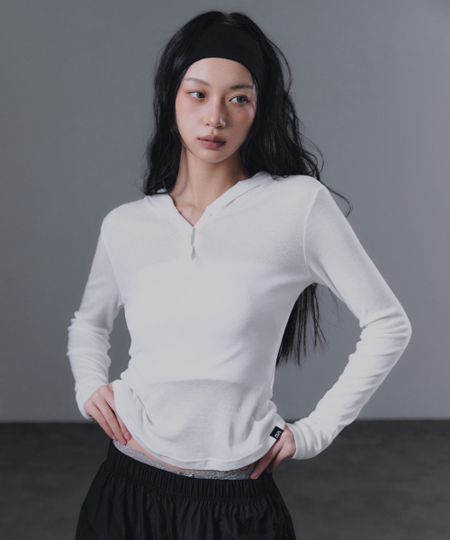 GROWHIDE(グロウハイド)の「リエナフードボタンTシャツ(パーカー・レディース・アイボリー/ブラック/チャコールグレー・FREE)」の11枚目の写真