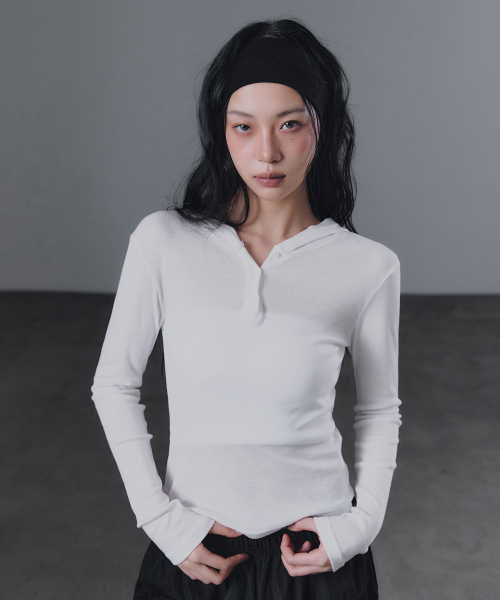 GROWHIDE(グロウハイド)の「リエナフードボタンTシャツ(パーカー・レディース・アイボリー/ブラック/チャコールグレー・FREE)」の13枚目の写真